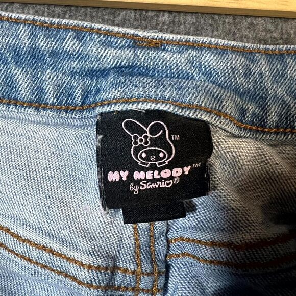 My Melody Sanrio Womens 15 Jeans Denim Light Blue Hello Kitty 34x26 - Picture 11 of 14